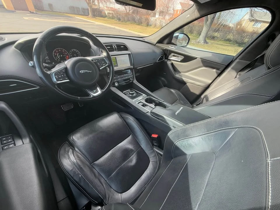 2017 Jaguar F-Pace - Image 8 of 14