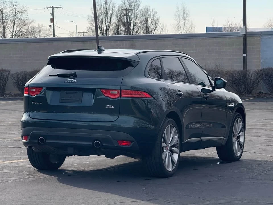 2017 Jaguar F-Pace - Image 5 of 14