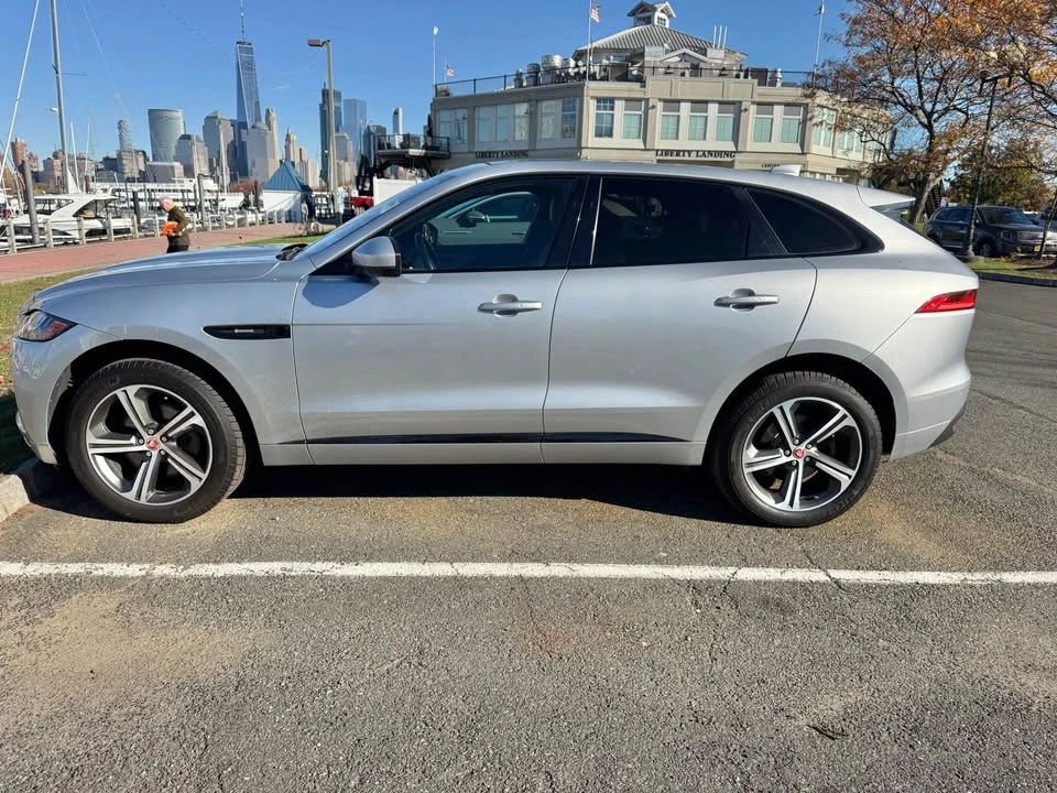 2017 Jaguar F-Pace - Image 3 of 12