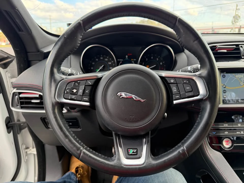 2017 Jaguar F-Pace - Image 18 of 19