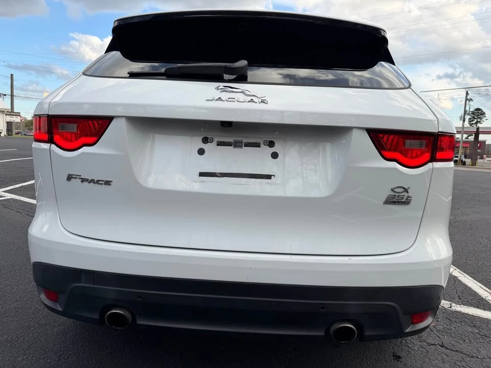 2017 Jaguar F-Pace - Image 6 of 19