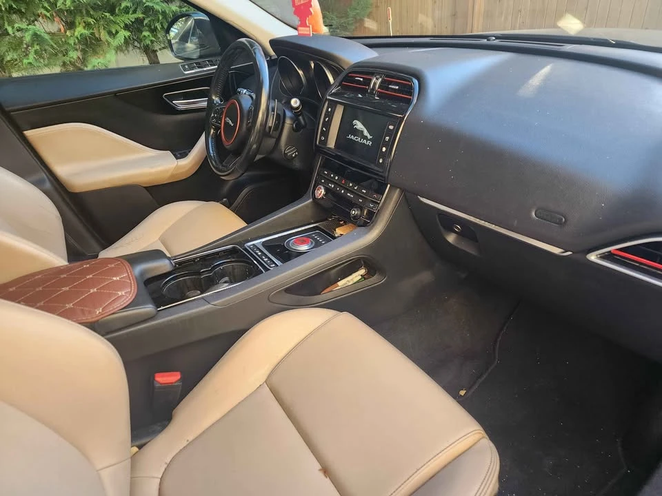 2017 Jaguar F-Pace - Image 3 of 8