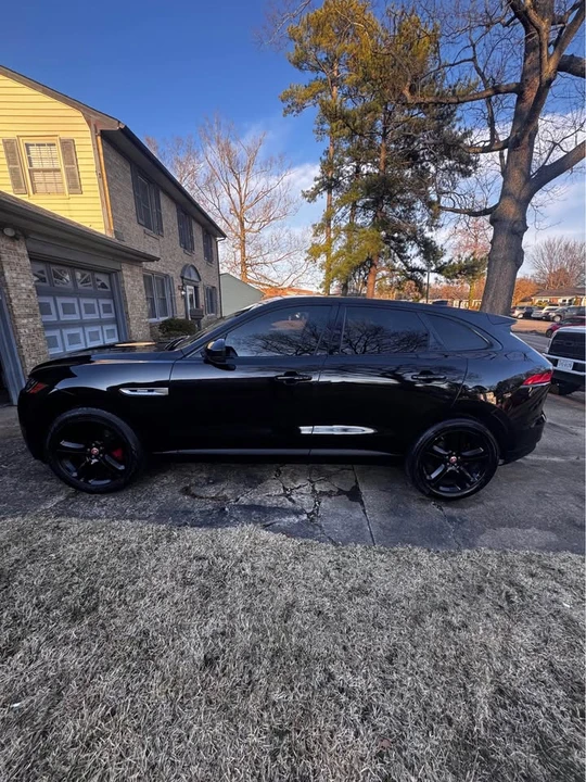 2017 Jaguar F-Pace - Image 4 of 12