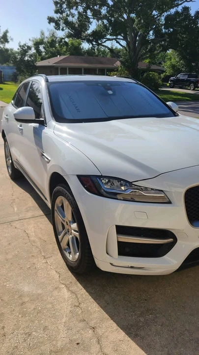 2017 Jaguar F-Pace - Image 3 of 11