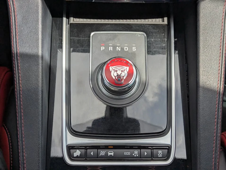 2017 Jaguar F-Pace - Image 12 of 20