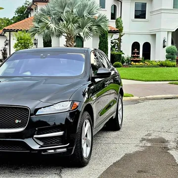 2017 Jaguar F-PACE 35t R-Sport SUV 4D