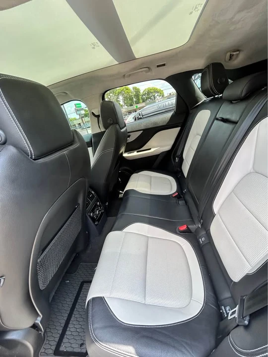 2017 Jaguar F-Pace - Image 5 of 13