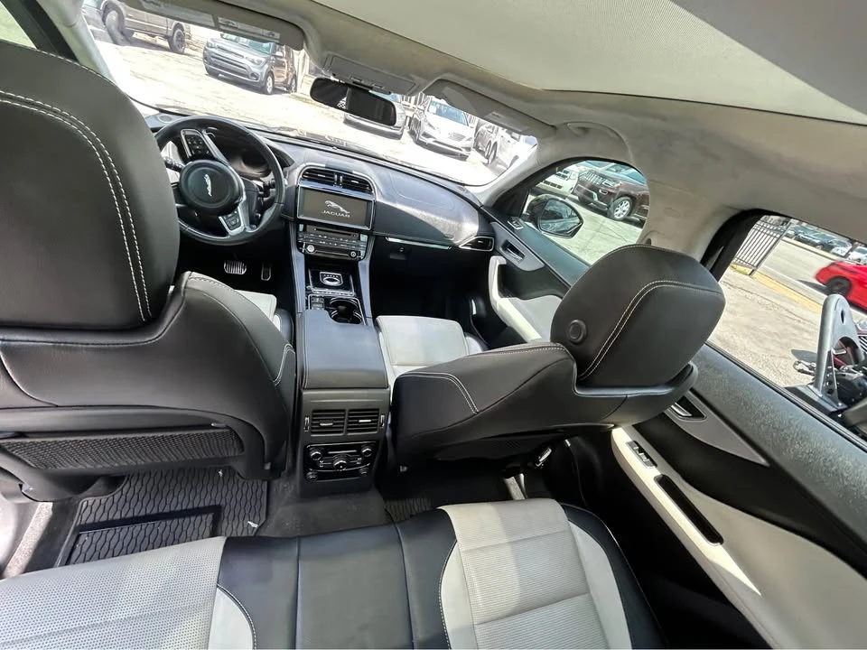2017 Jaguar F-Pace - Image 6 of 13