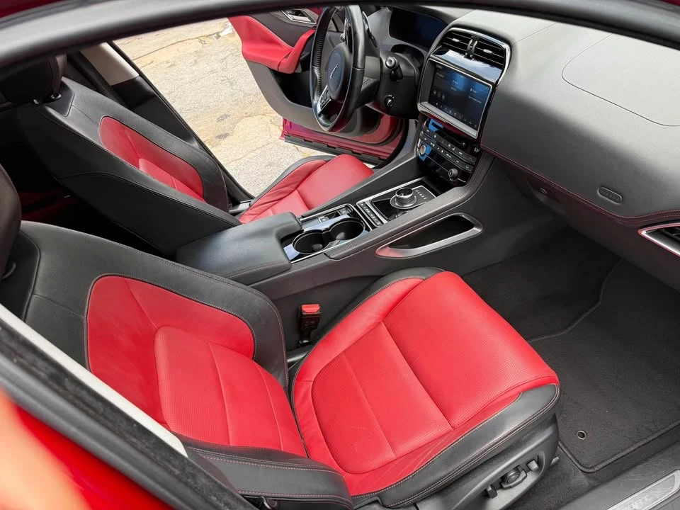 2017 Jaguar F-Pace - Image 6 of 17