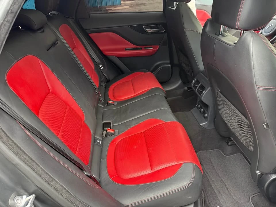 2017 Jaguar F-Pace - Image 8 of 17