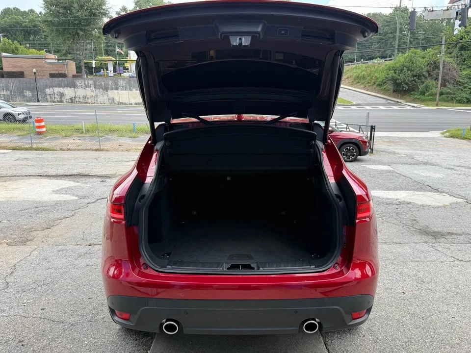 2017 Jaguar F-Pace - Image 13 of 17