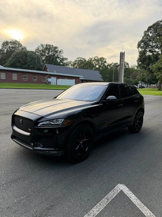 2017 Jaguar F-Pace - Image 6 of 16
