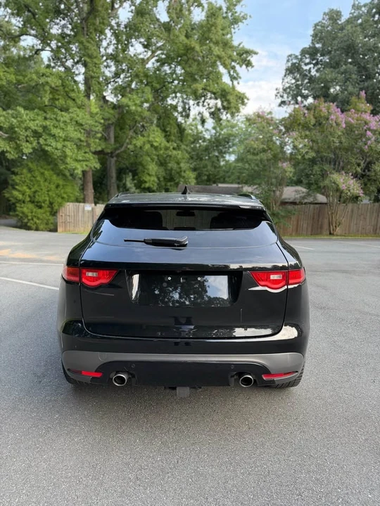 2017 Jaguar F-Pace - Image 4 of 16