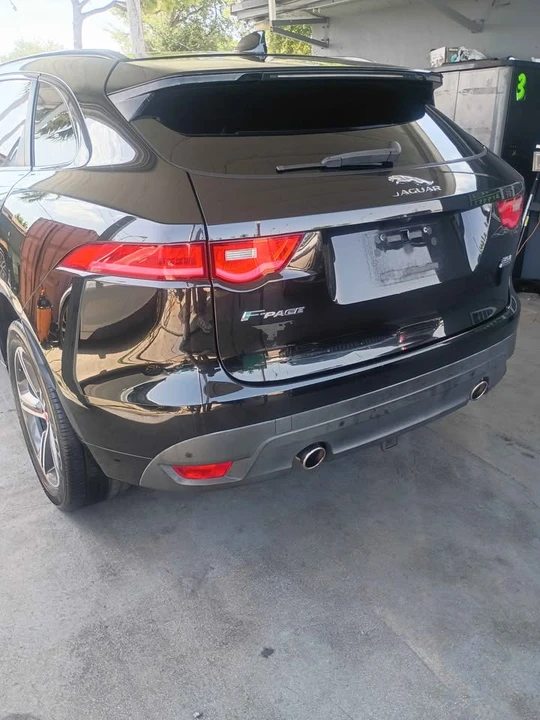 2017 Jaguar F-Pace - Image 5 of 20