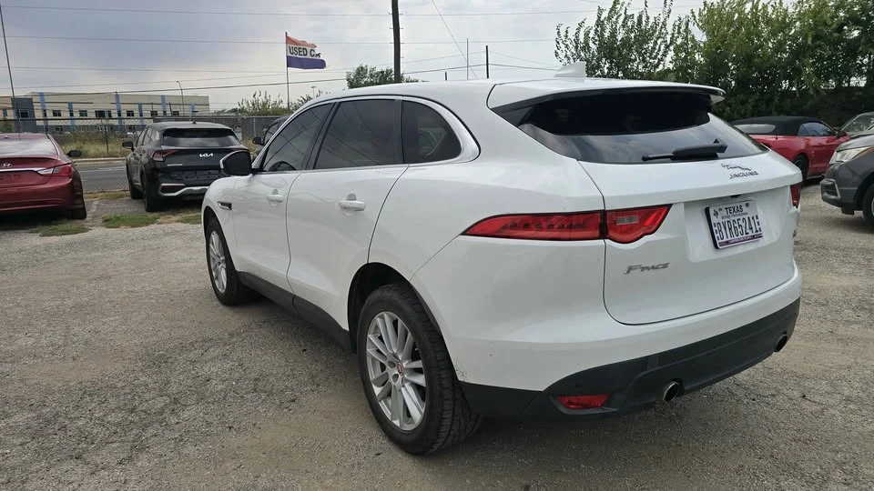 2017 Jaguar F-Pace - Image 6 of 20