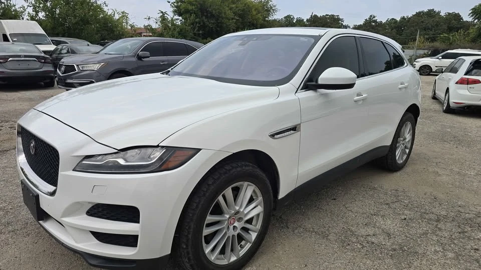 2017 Jaguar F-Pace - Image 8 of 20