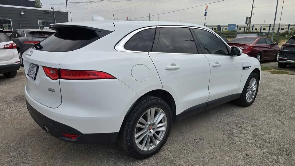 2017 Jaguar F-Pace - Image 4 of 20