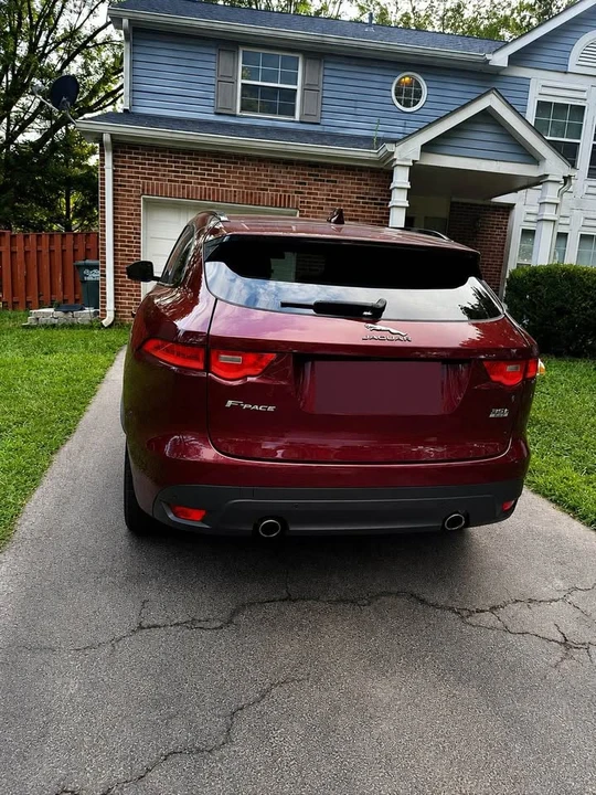2017 Jaguar F-Pace - Image 3 of 11