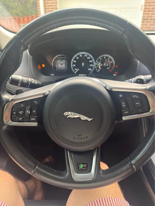 2017 Jaguar F-Pace - Image 4 of 11