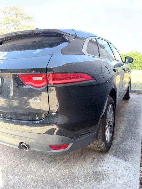 2017 Jaguar F-Pace - Image 4 of 13