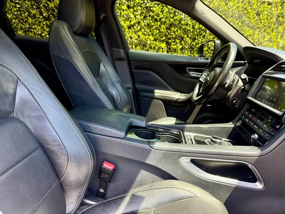 2017 Jaguar F-Pace - Image 14 of 20