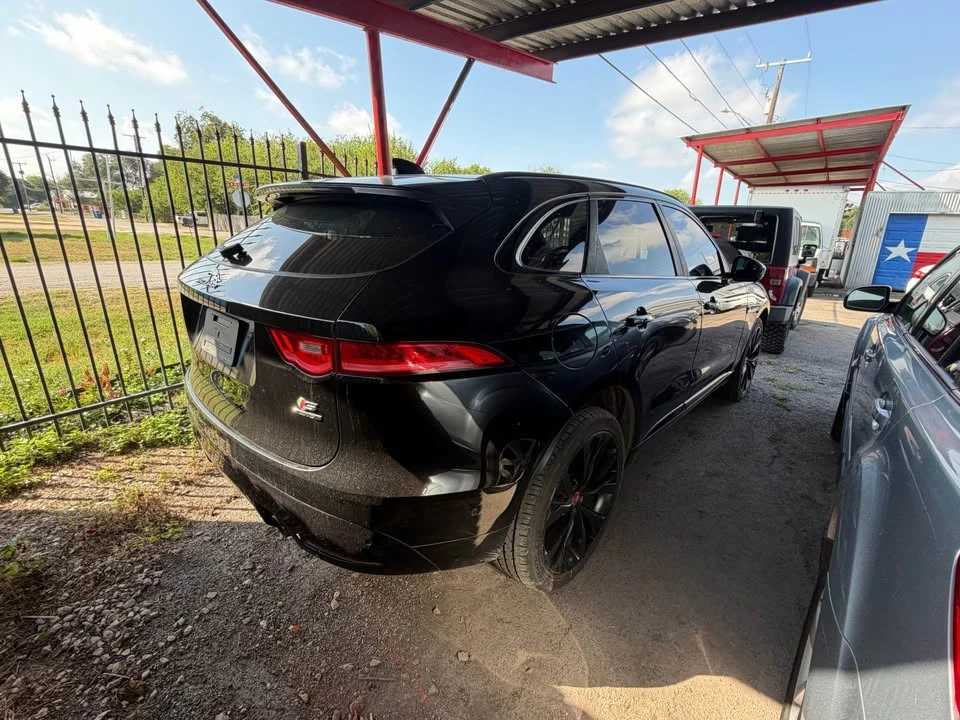 2017 Jaguar F-Pace - Image 3 of 5