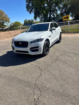 2017 Jaguar F-PACE 35t R-Sport SUV 4D