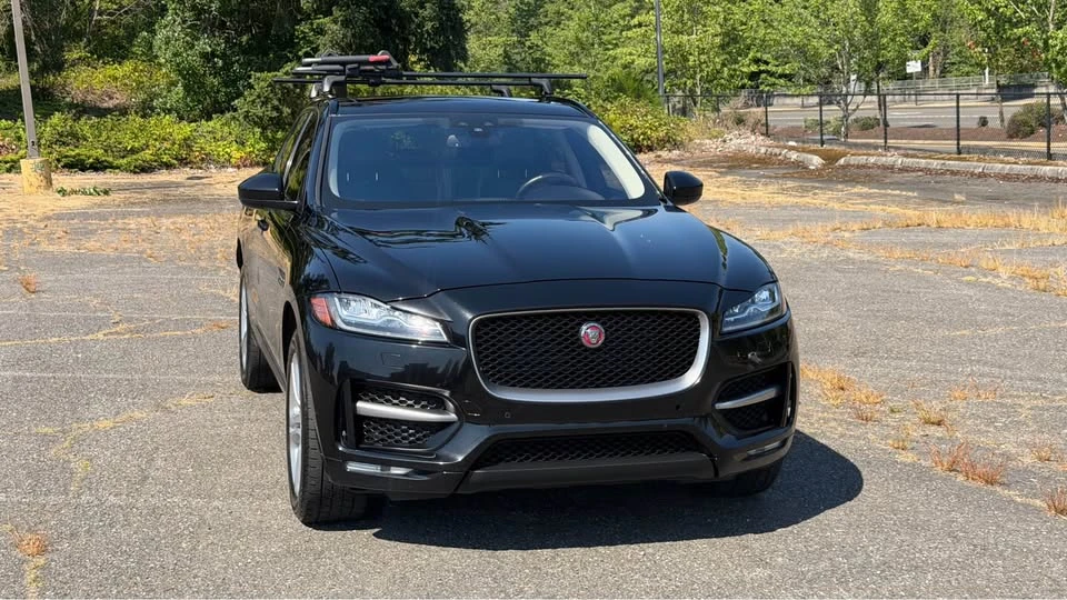 2017 Jaguar F-Pace - Image 3 of 19