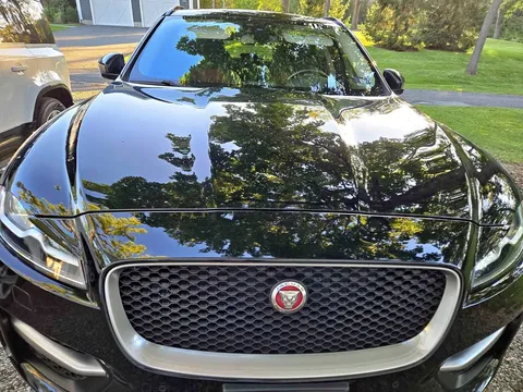 2017 Jaguar F-PACE 35t R-Sport