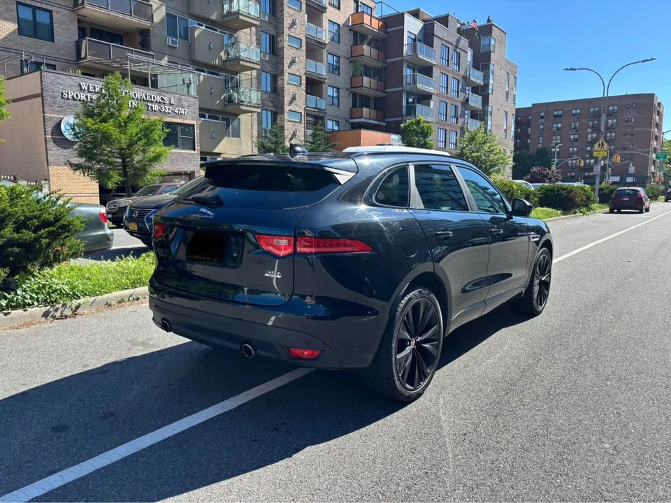 2017 Jaguar F-Pace - Image 5 of 20