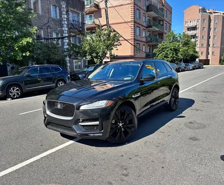 2017 Jaguar F-PACE 35t R-Sport SUV 4D