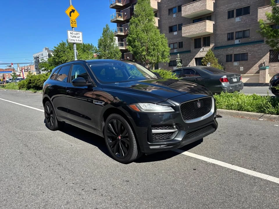 2017 Jaguar F-Pace - Image 3 of 20