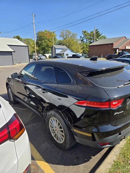 2017 Jaguar F-Pace - Image 9 of 16