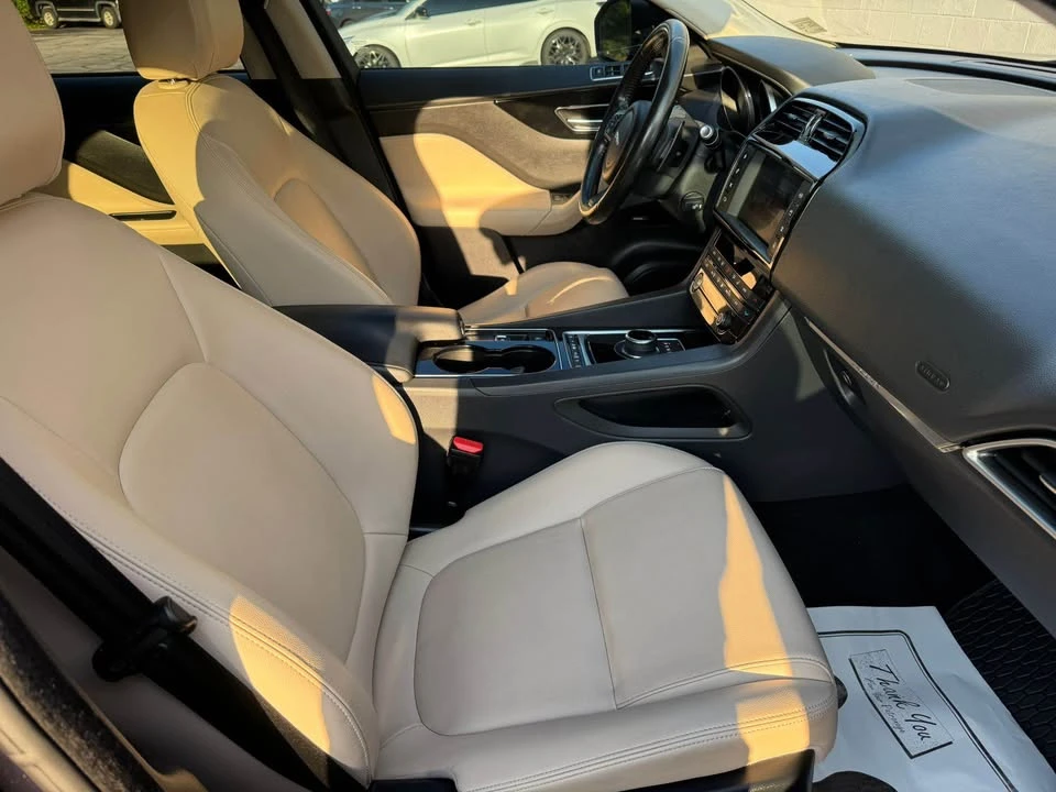 2017 Jaguar F-Pace - Image 7 of 19