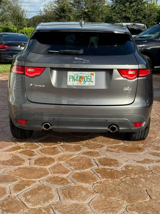 2017 Jaguar F-Pace - Image 4 of 13