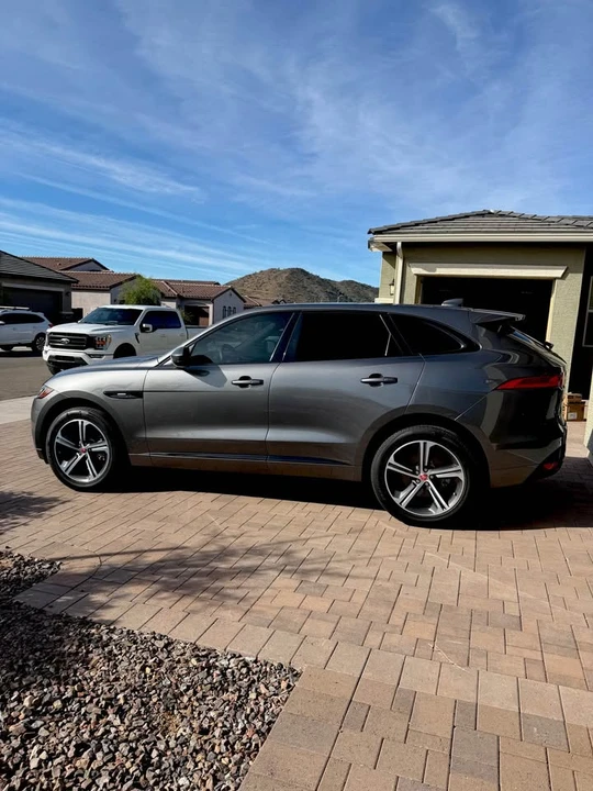 2017 Jaguar F-Pace - Image 7 of 14