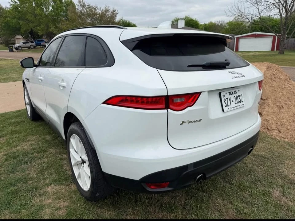 2017 Jaguar F-Pace - Image 4 of 8