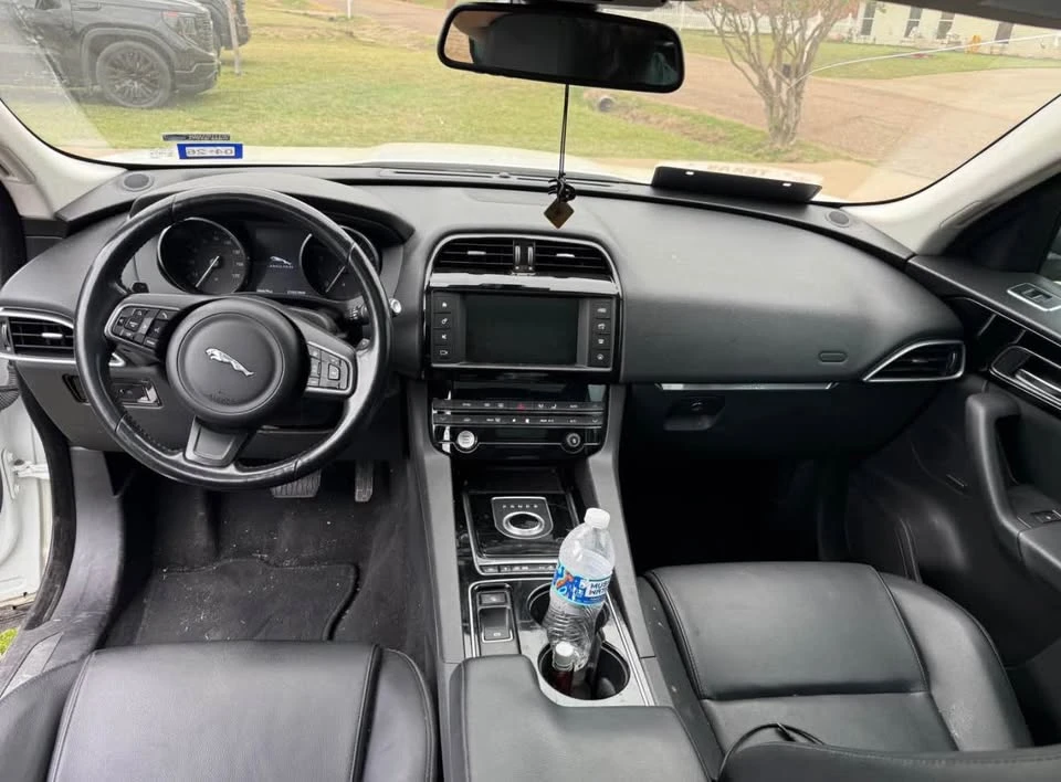 2017 Jaguar F-Pace - Image 7 of 8