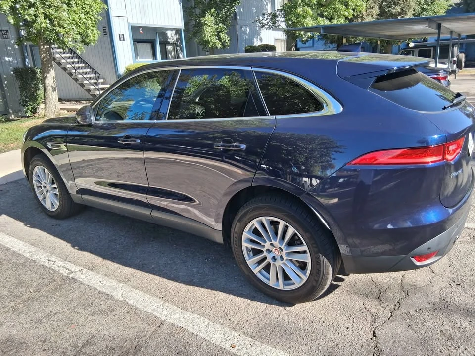 2017 Jaguar F-Pace - Image 4 of 4