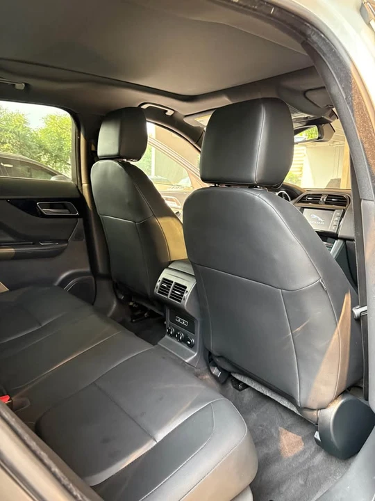 2017 Jaguar F-Pace - Image 11 of 15