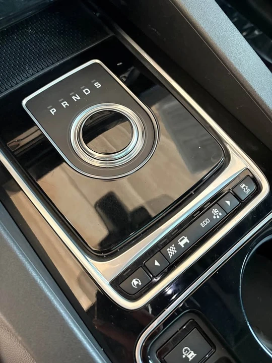2017 Jaguar F-Pace - Image 14 of 15