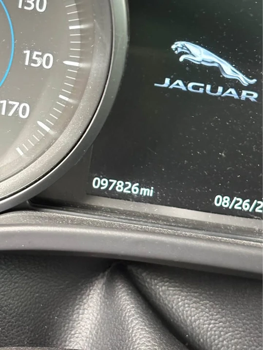 2017 Jaguar F-Pace - Image 15 of 15