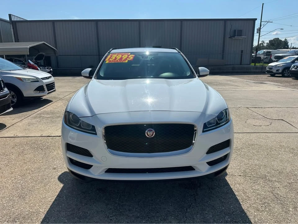 2017 Jaguar F-Pace - Image 2 of 8