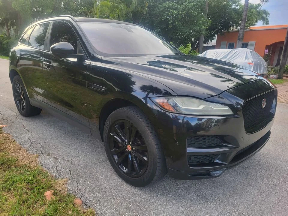 2017 Jaguar F-Pace - Image 7 of 14