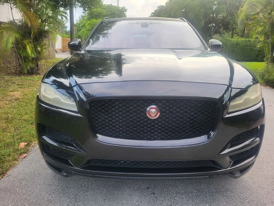 2017 Jaguar F-Pace - Image 8 of 14