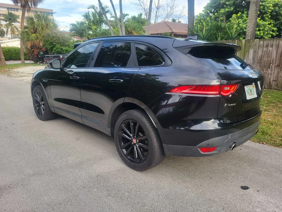 2017 Jaguar F-Pace - Image 3 of 14