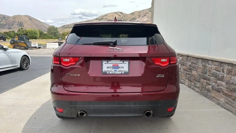 2017 Jaguar F-Pace - Image 11 of 19