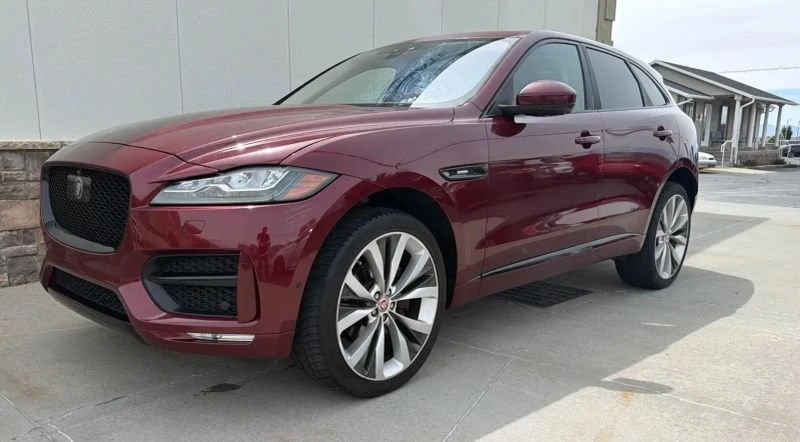 2017 Jaguar F-Pace - Image 2 of 19