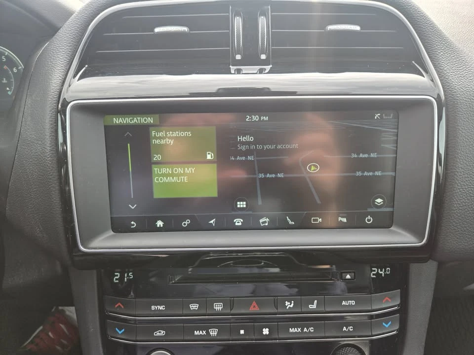 2017 Jaguar F-Pace - Image 14 of 17