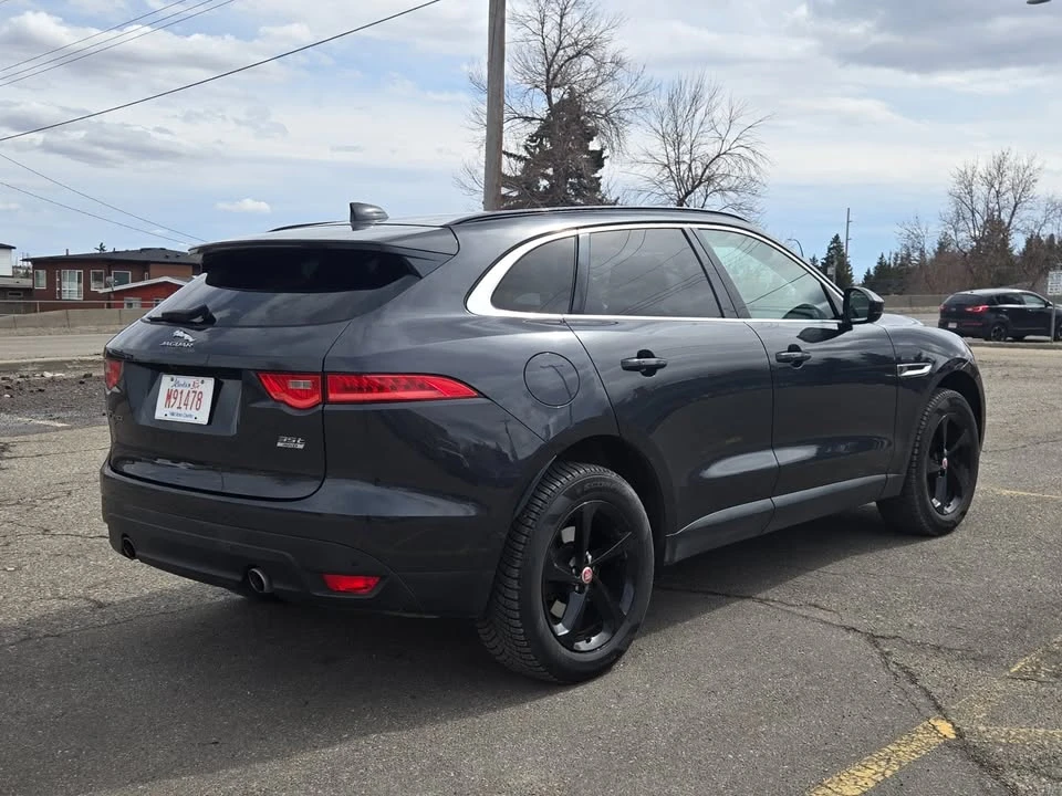 2017 Jaguar F-Pace - Image 5 of 17